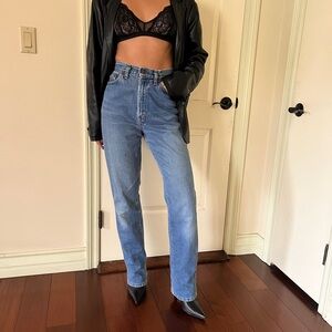 Vintage Levi’s size 25 from the 90s